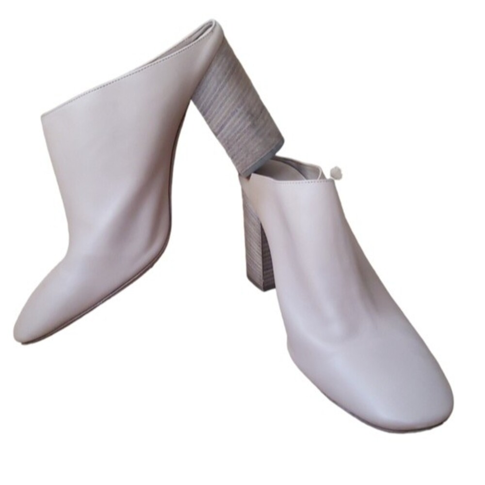 Vince Old Money Soft Leather Block Heel Mules Women's Size 9.5 Nude Beige Office